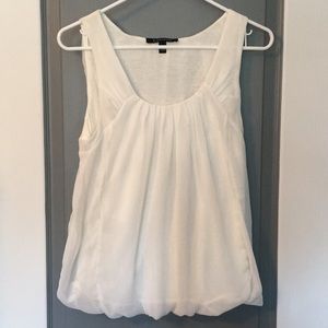Adorable white flounce hem top